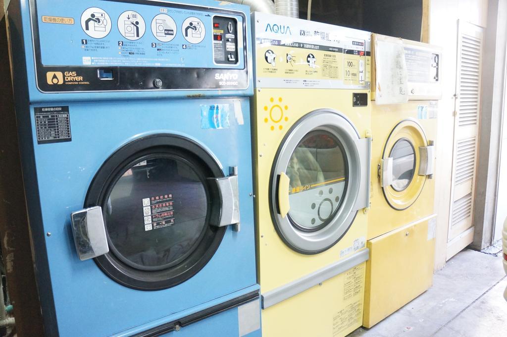 Capsule Hotel 310 Tokyo Exterior photo
