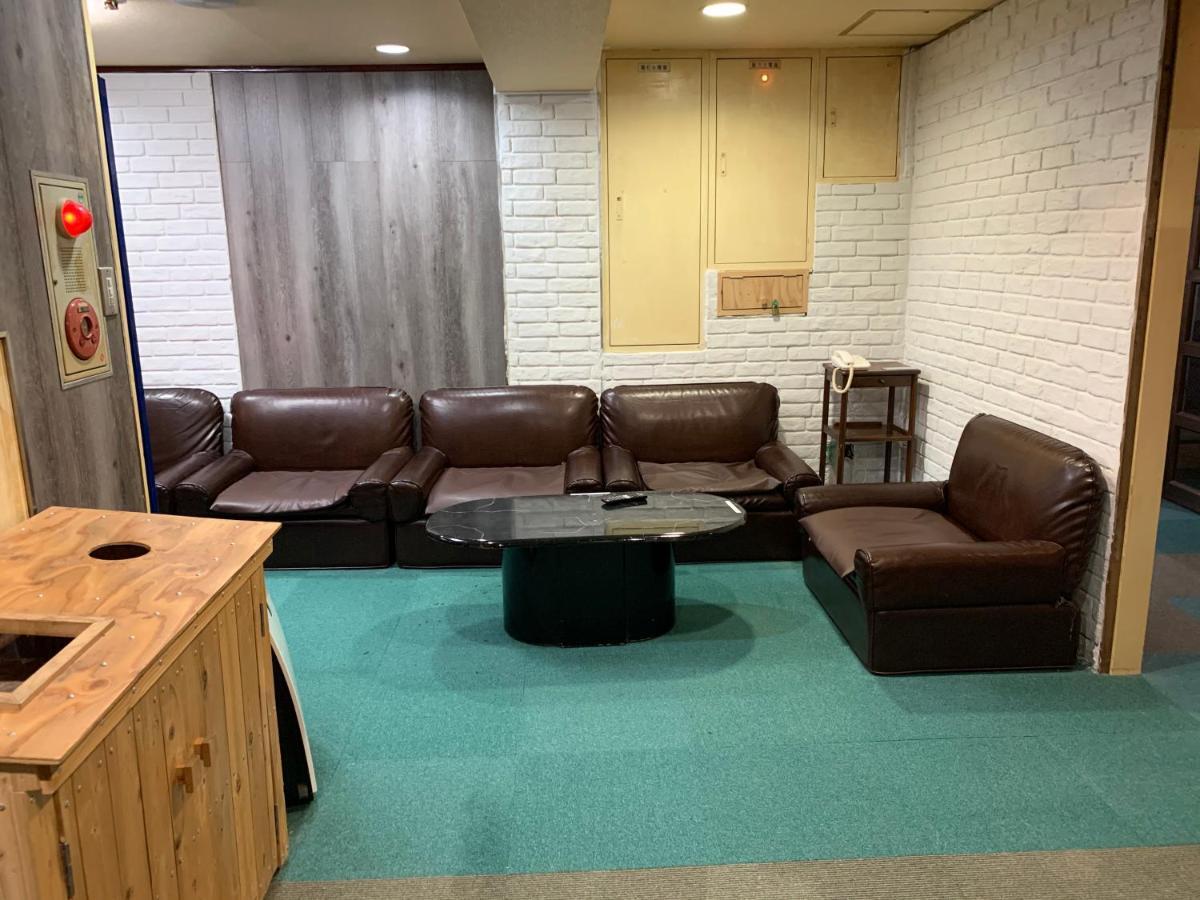Capsule Hotel 310 Tokyo Exterior photo